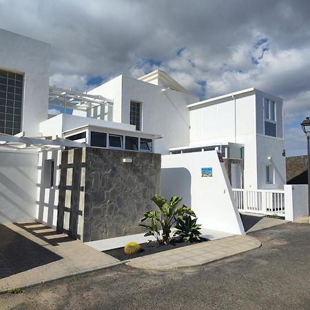 Villa Perla Blanca En Playa Blanca Exterior photo