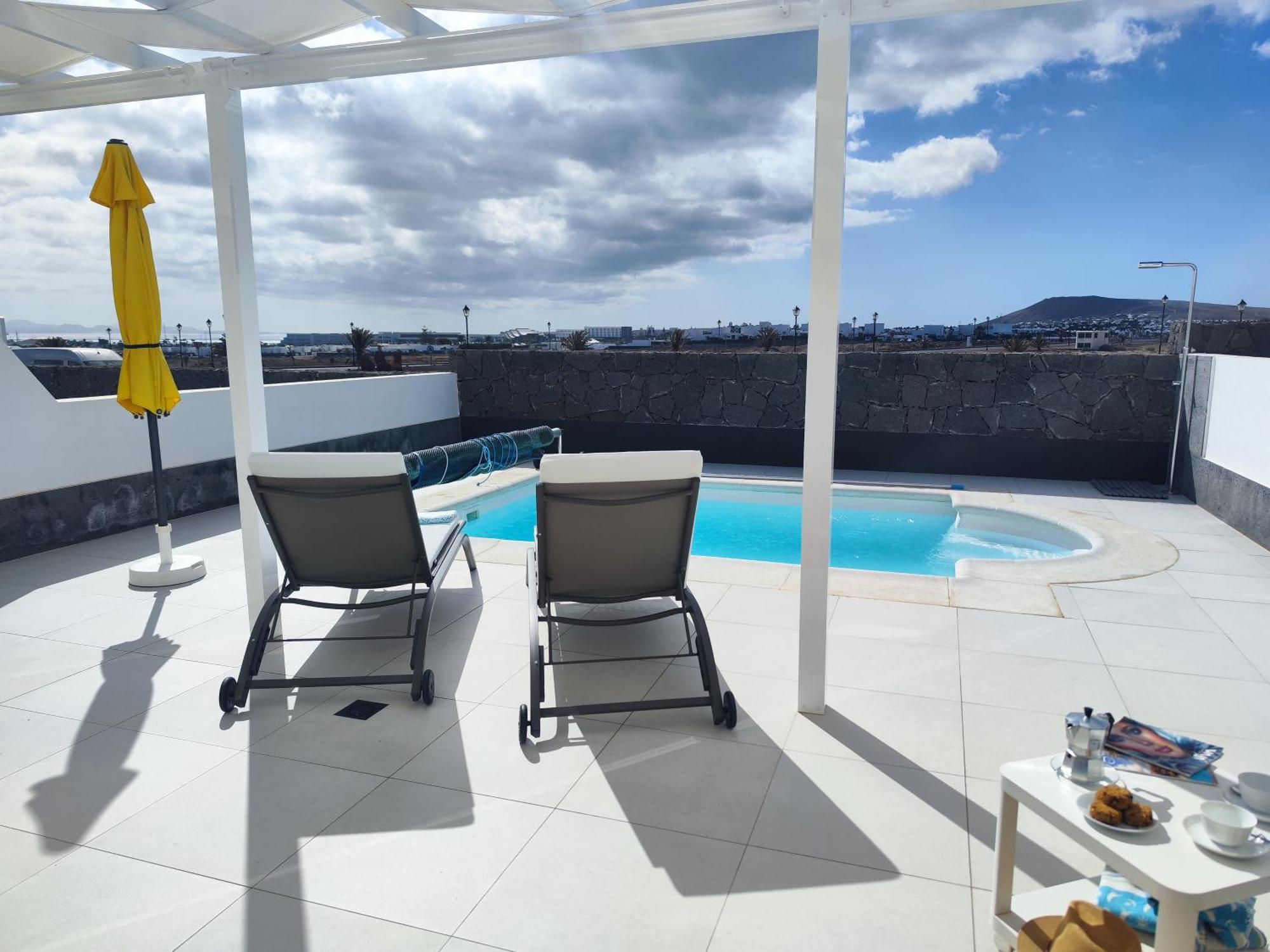Villa Perla Blanca En Playa Blanca Exterior photo